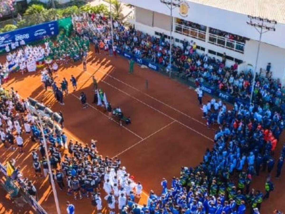 Minas e Espírito Santo disputam agora no tênis em dupla