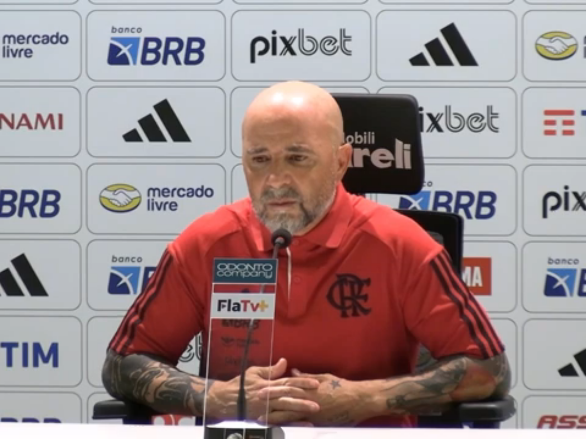 Sampaoli minimiza críticas e define missão no Flamengo: 'Convencer o grupo  a jogar como eu quero' - Lance!