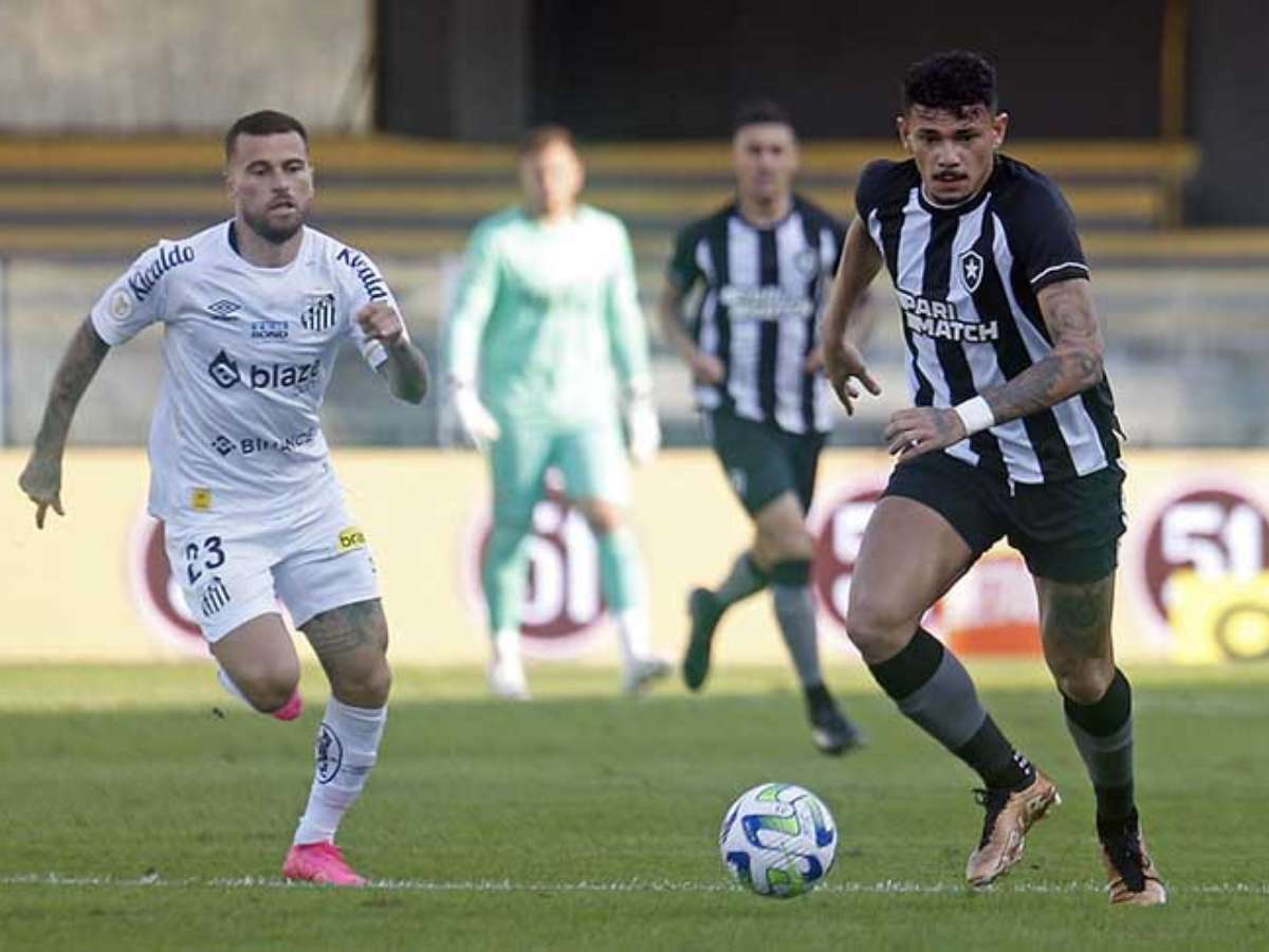 Botafogo leva gol do Santos nos acréscimos, fica no empate e chega