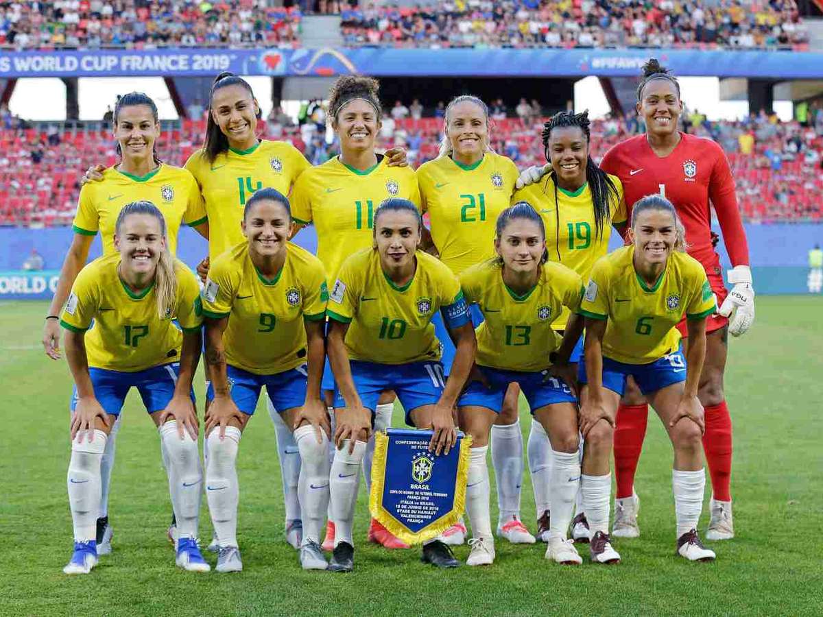 Empresa de BH terá ponto facultativo durante Copa do Mundo de Futebol  Feminina