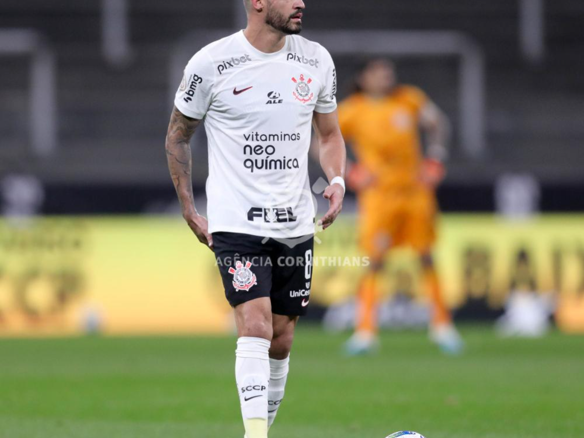 Internacional e Corinthians ficam no empate em jogo cheio de gols