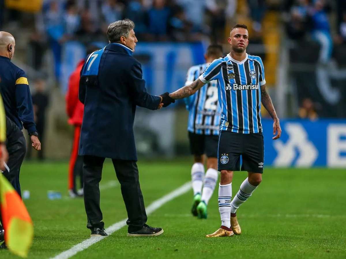 Grêmio derrota o Fluminense de virada na reestreia de Luan e volta ao G4;  veja os destaques do jogo - Grêmio - Diário de Canoas