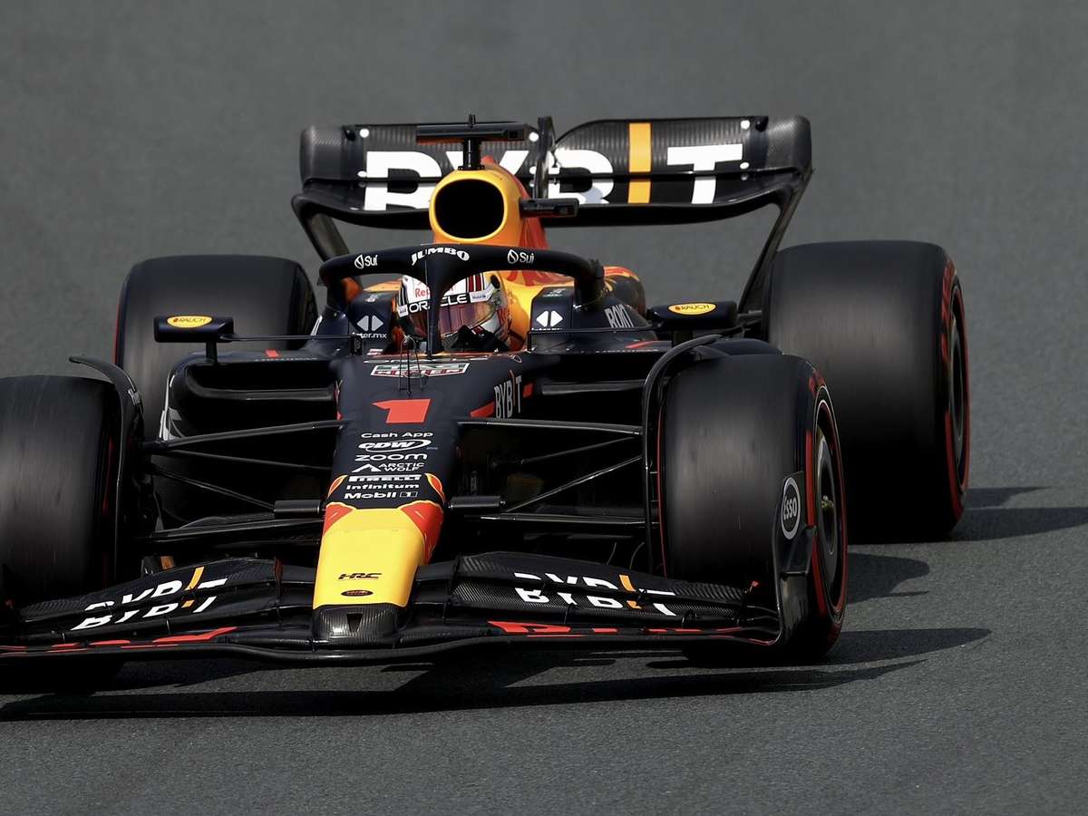 F1 2022: VERSTAPPEN lidera no Bahrein, com FERRARI na COLA