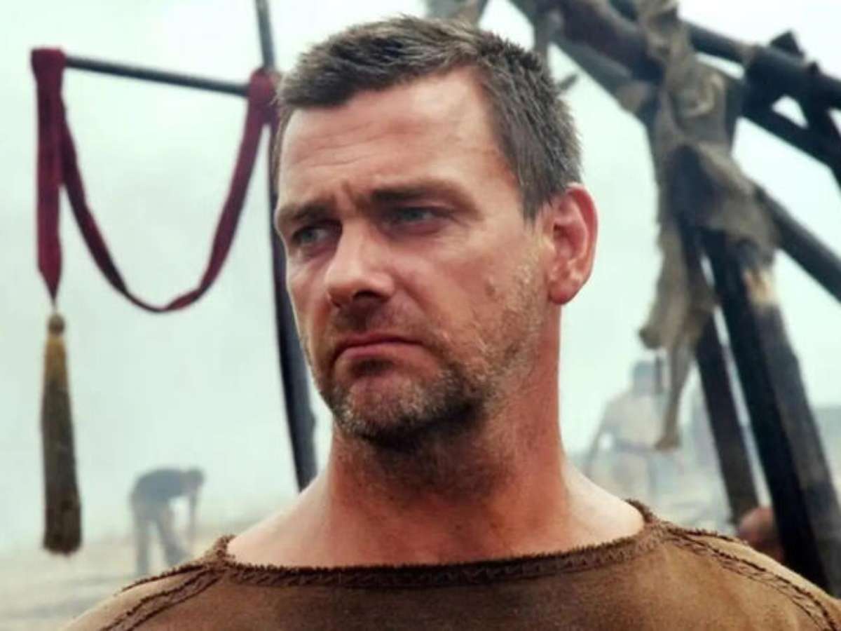 Ator Ray Stevenson, de Ahsoka e Thor, morre aos 58 anos - Cinema