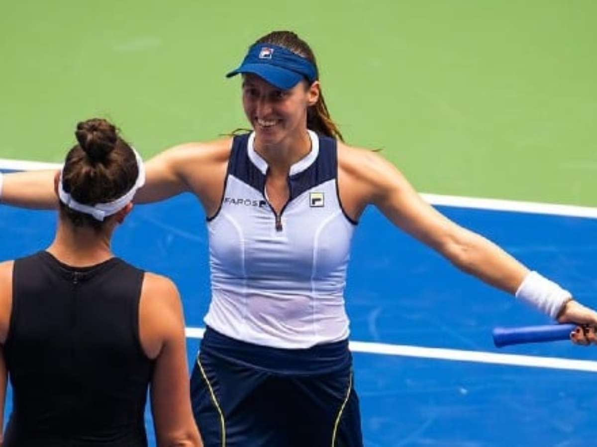 Dupla de Stefani vai a semi e Bia Haddad às quartas no WTA de Adelaide