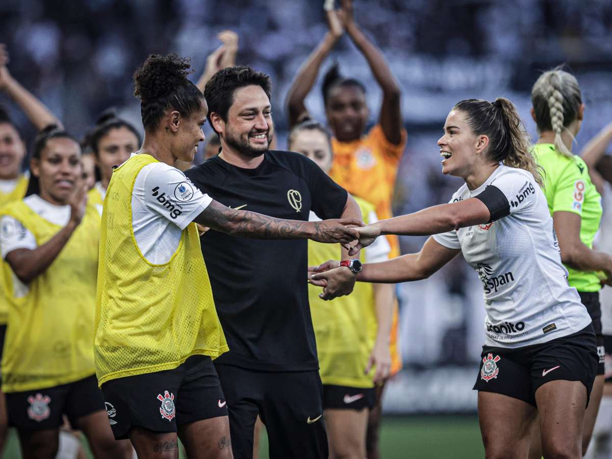 ISSO VALE?! Olha o gol marcado pelo Besiktas contra o Fenerbahçe Turcão  Feminino 😱🇹🇷 #shorts 