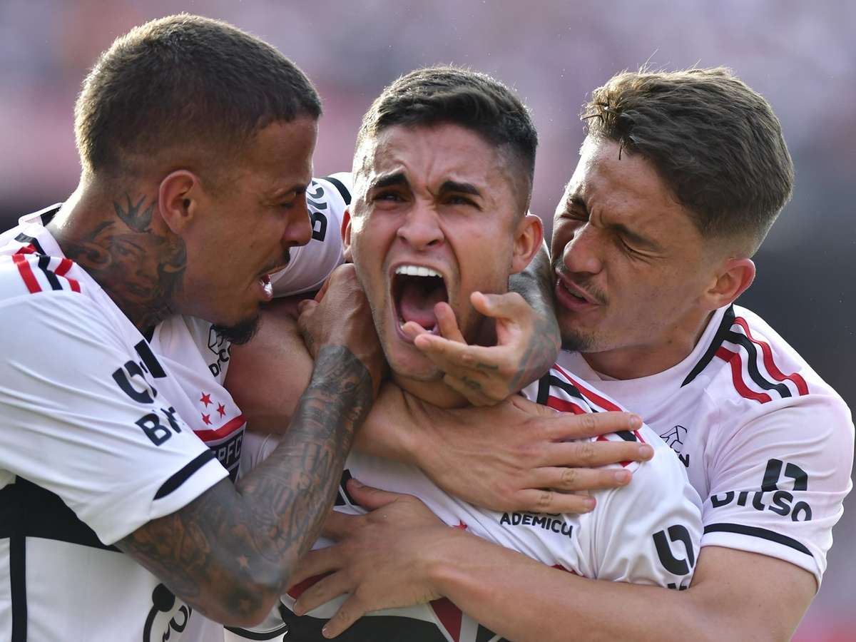 Um golaço de Nestor torna o São Paulo o 17º time diferente a ganhar a Copa  do Brasil - Esporte Paulista
