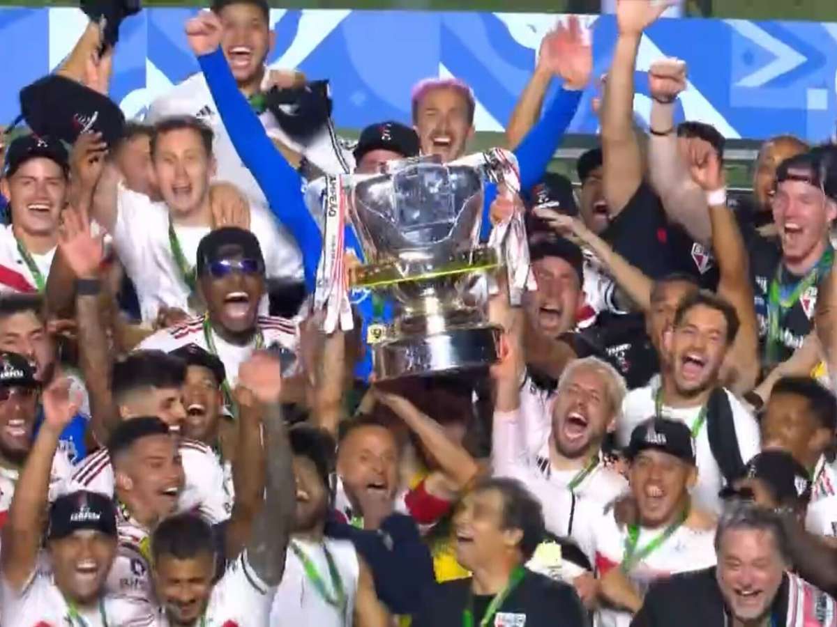 Rafael celebra conquista da Copa do Brasil com o São Paulo: 'Um dos  melhores dias da minha vida