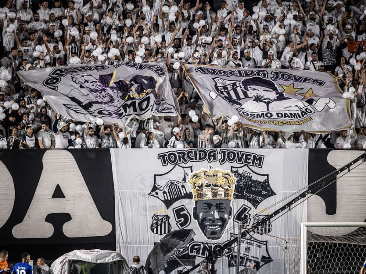 Torcida do Santos FC esgota ingressos para jogo contra o Fluminense