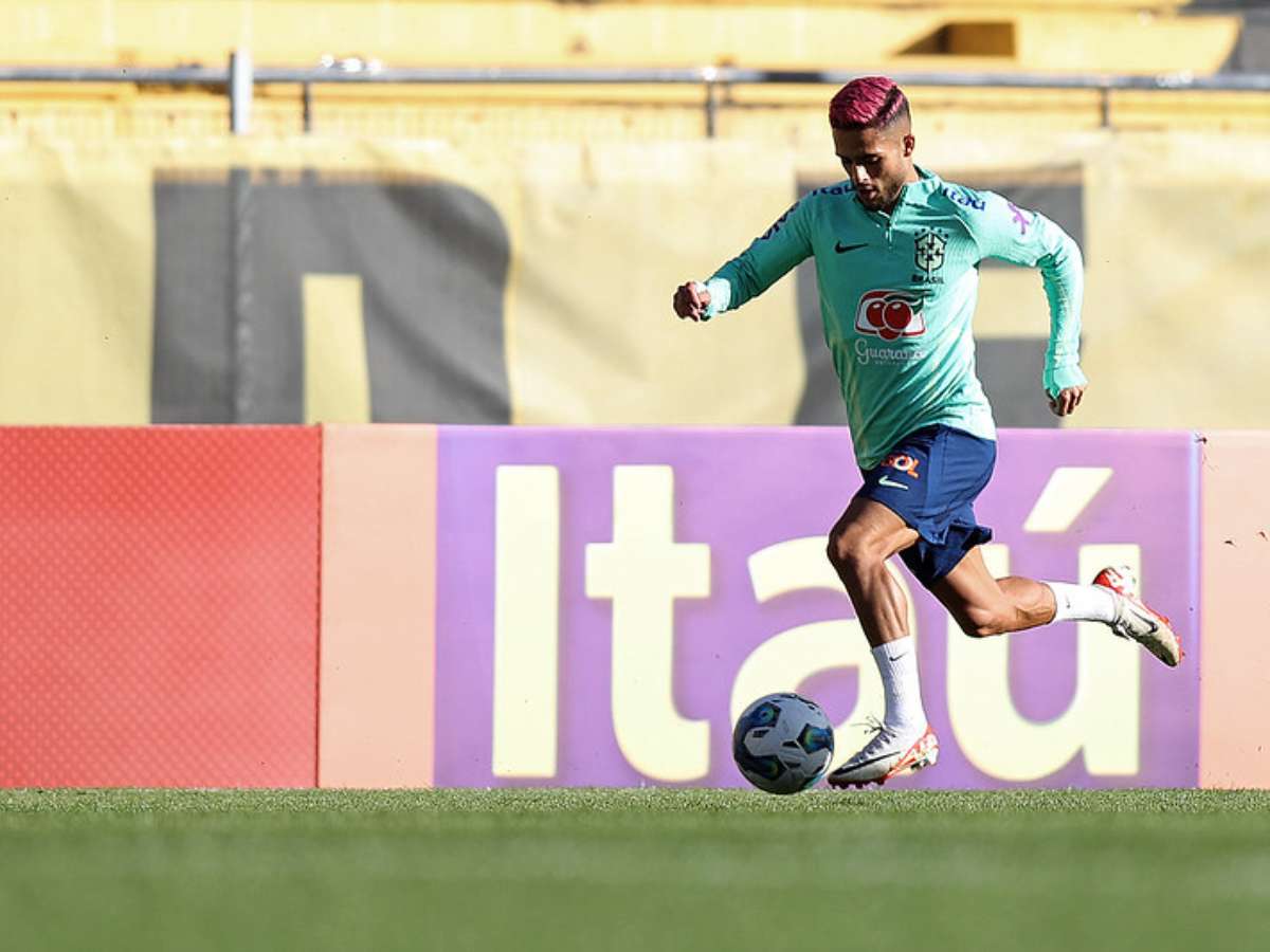 Uruguai x Brasil ao vivo: jogo da seleção brasileira fica de fora da TV  aberta  Uruguai x Brasil ao vivo: jogo da seleção brasileira fica de fora  da TV aberta A