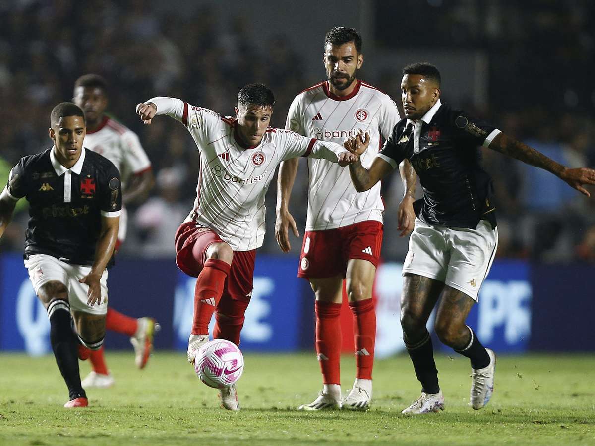 São Paulo 0 x 1 Internacional  Campeonato Brasileiro: melhores momentos
