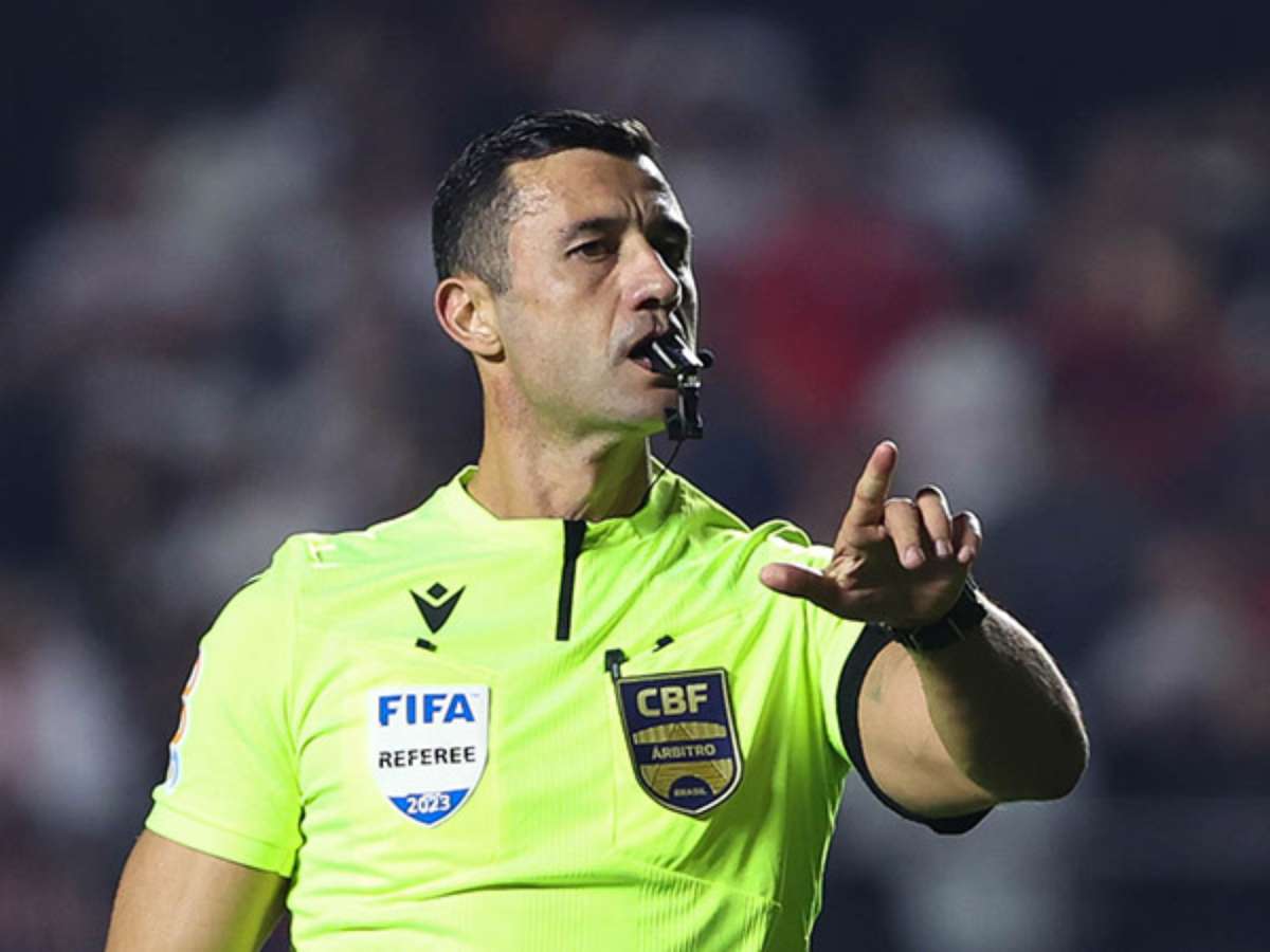 De olho na arbitragem! Veja quem apita Flamengo x Palmeiras pelo Brasileirão