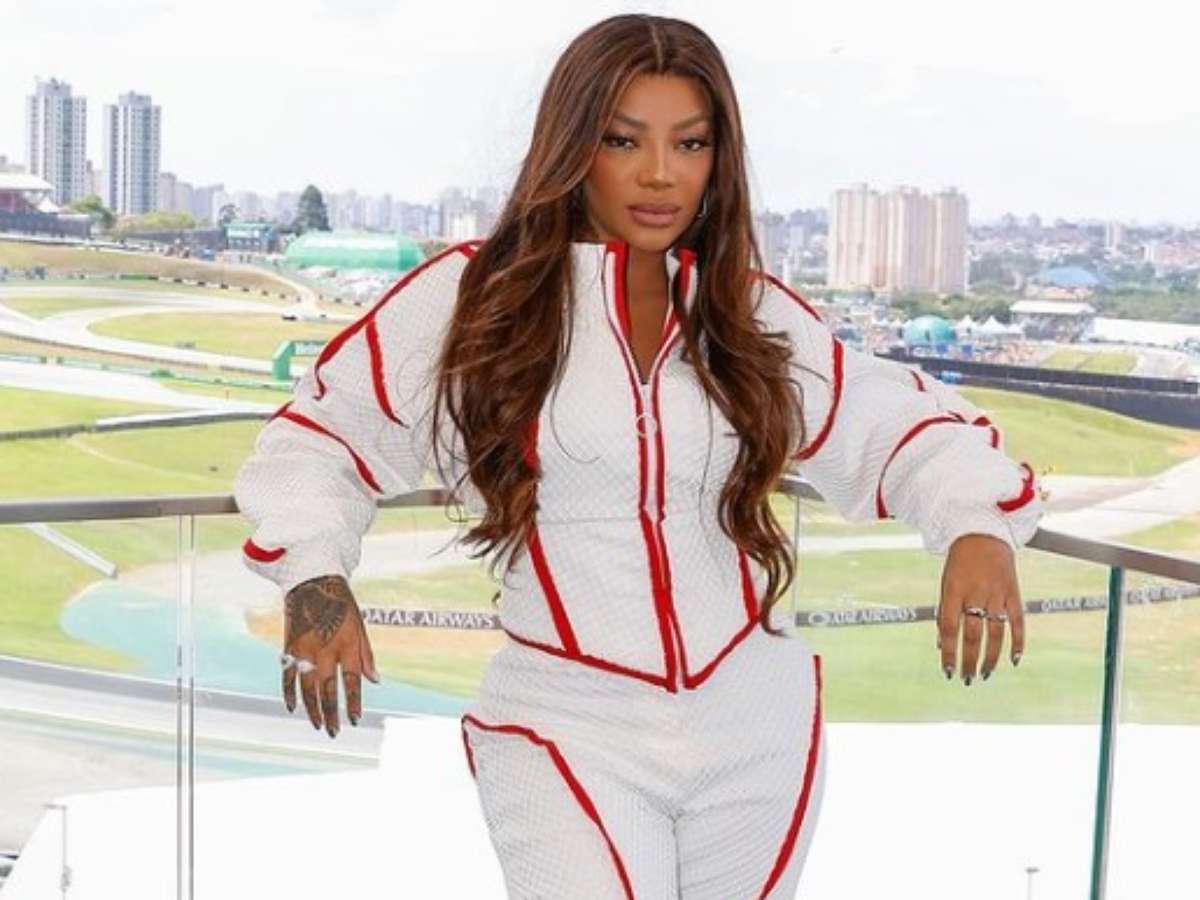 Esqueceu a letra? Ludmilla comenta falha ao cantar o hino nacional