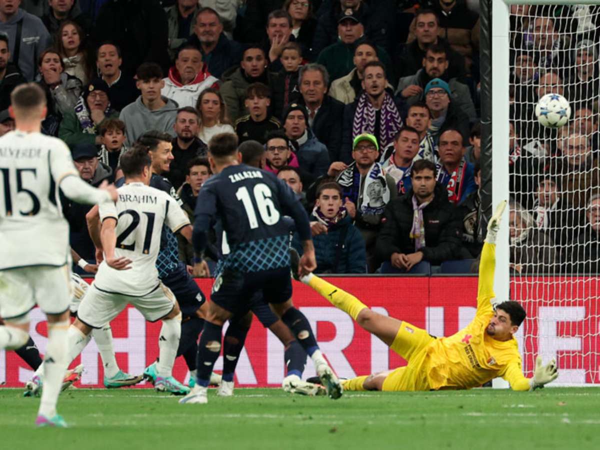 Corinthians e Real Madrid empatam em jogo festivo e repetem placar