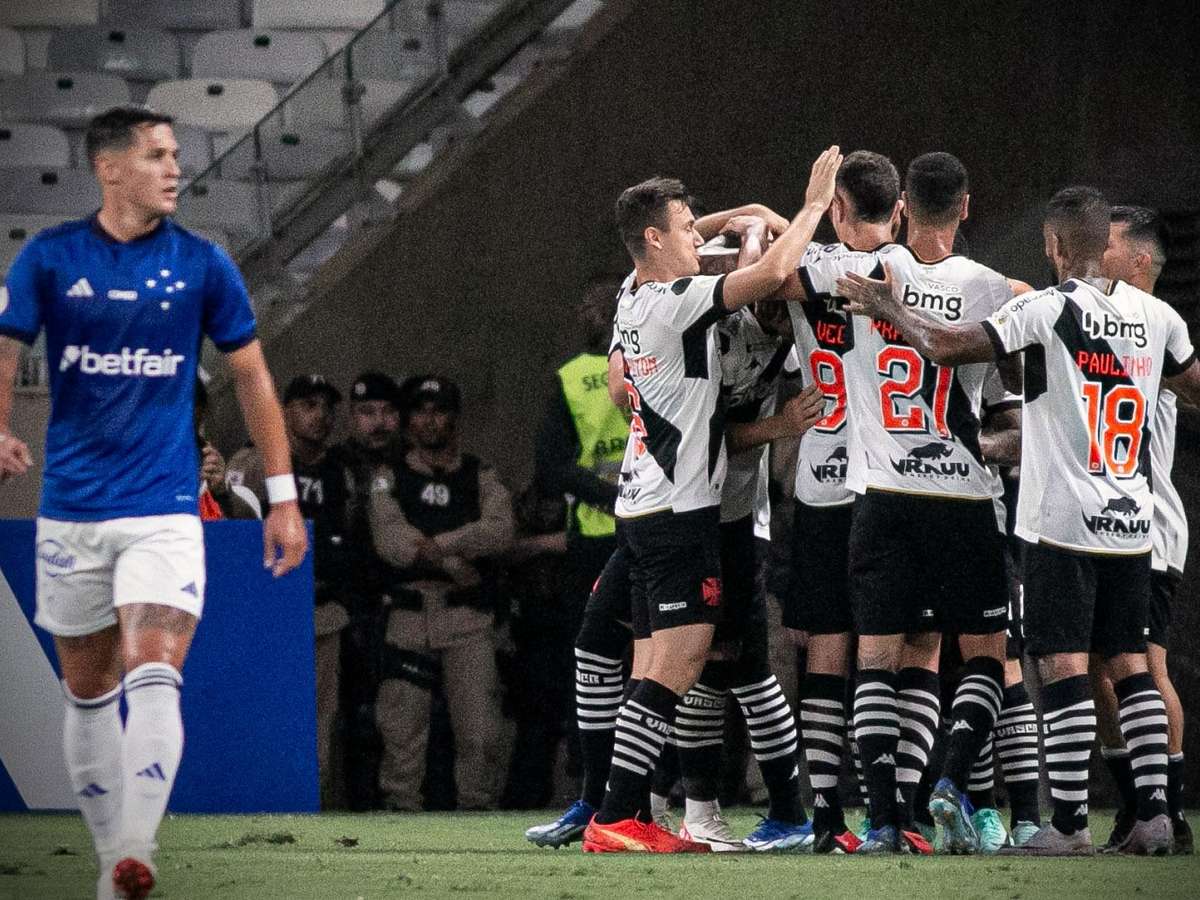 Em duelo contra o rebaixamento, Cruzeiro e Vasco ficam no empate