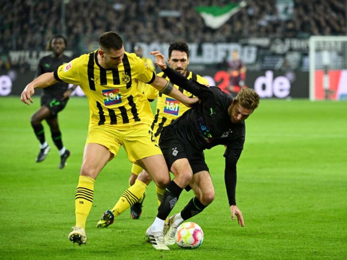 Dortmund perde para o Monchengladbach e segue fora do G4