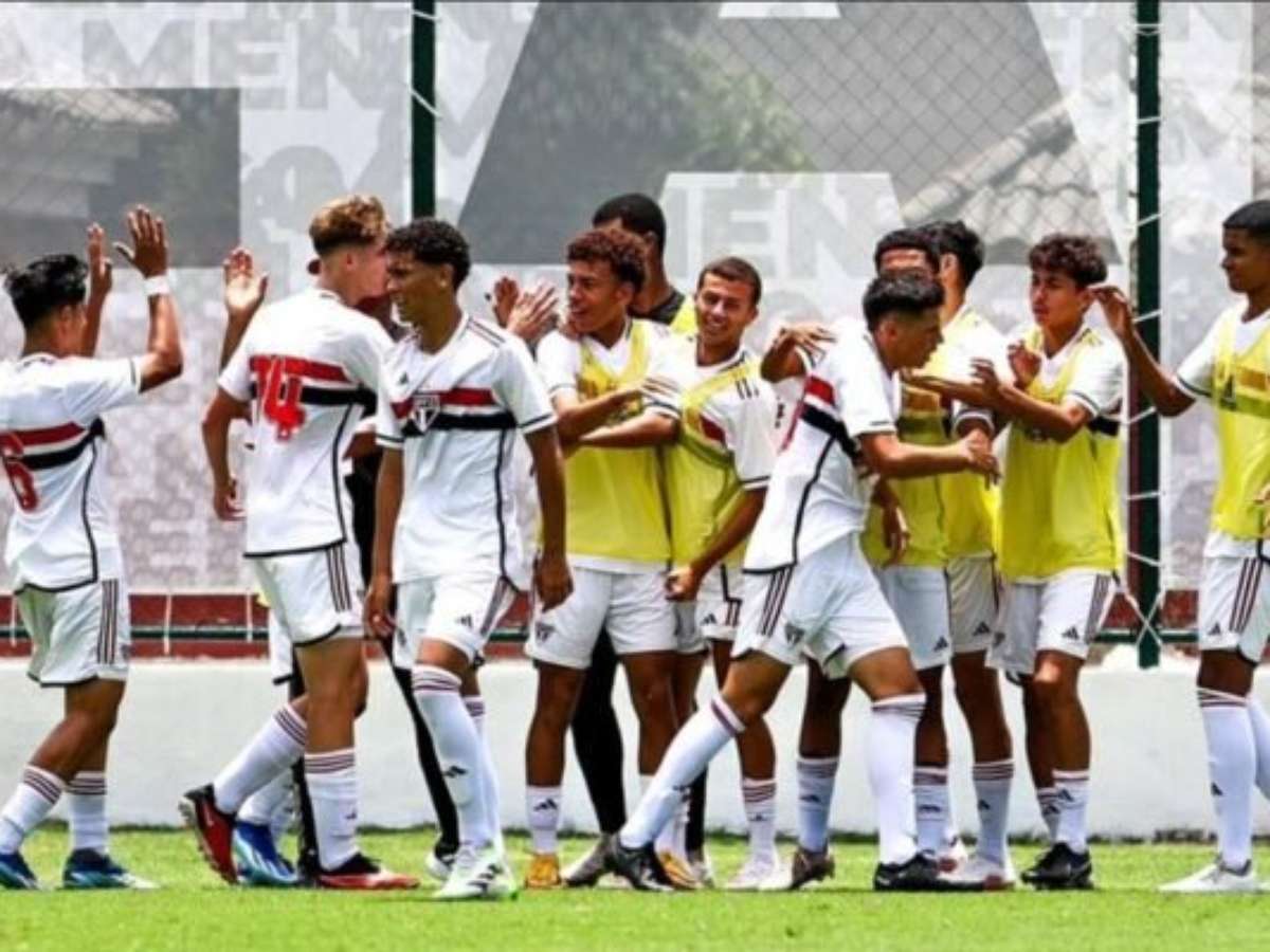 Aconteceu hoje (12): São Paulo goleia o Arsenal e mostra que pode