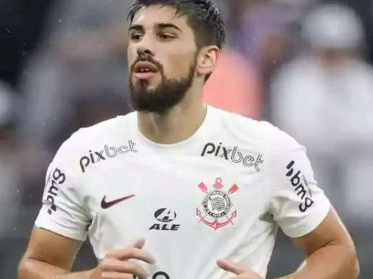 Corinthians se agita no mercado e vai em busca de ex-Flamengo