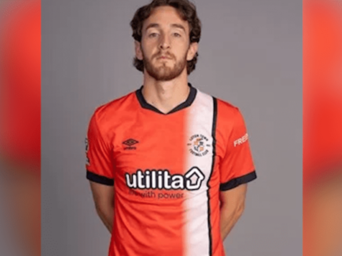 Luton Town, da Inglaterra, atualiza estado de saúde de jogador que sofreu  parada cardíaca em campo