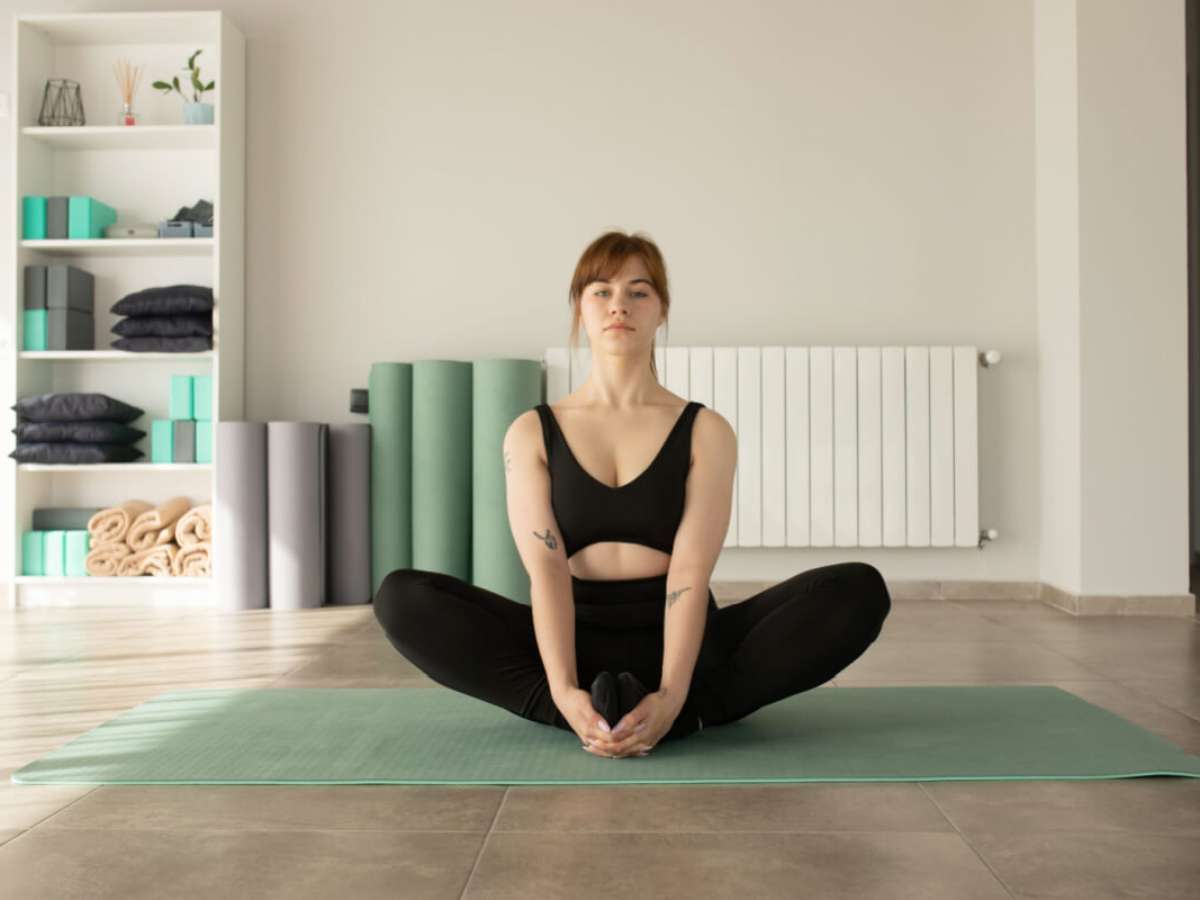 5 posições de yoga para iniciantes