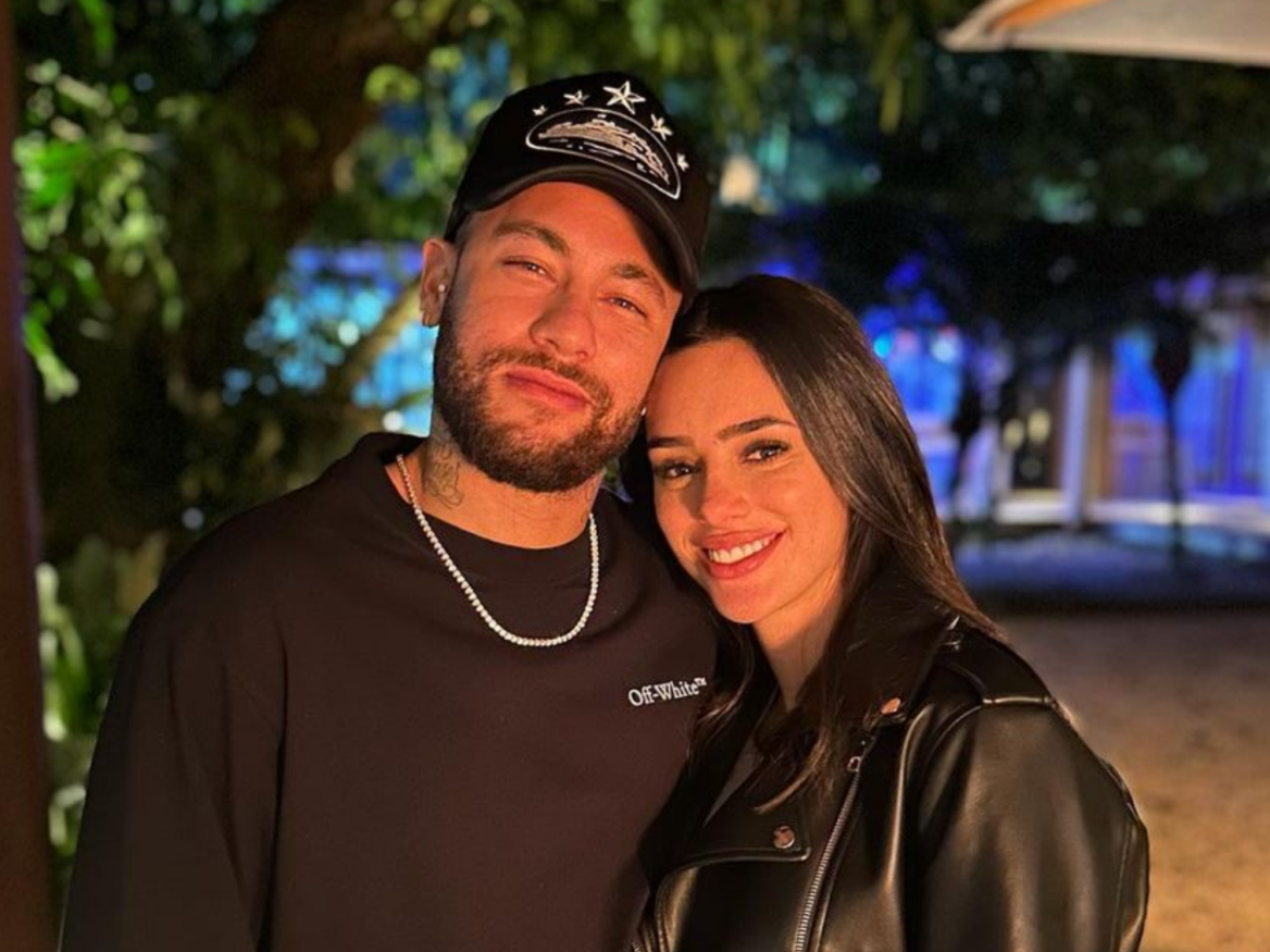 Tudo em paz! Neymar e Bruna Biancardi curtem festa em clima de romance após  nascimento da terceira filha do jogador