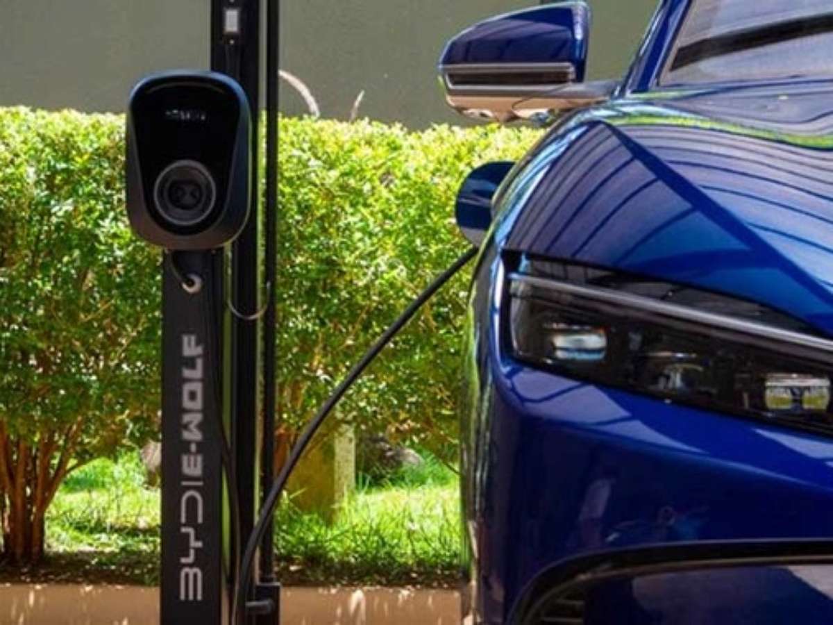 Carros elétricos que recarregam em 5 minutos projetam um "futuro silencioso" para o setor automotivo