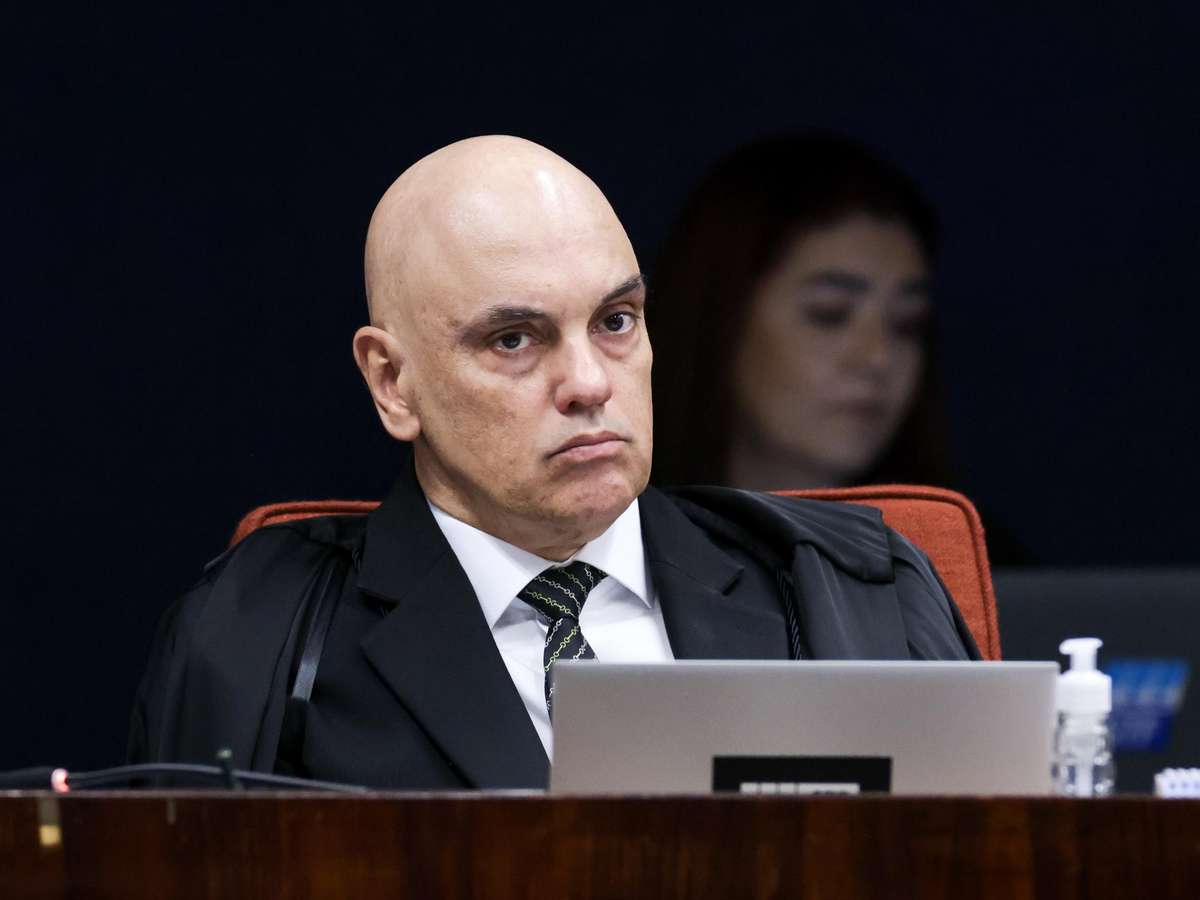 URGENTE: Moraes Decide! Eduardo Bolsonaro Pode Virar Réu em Caso Explosivo