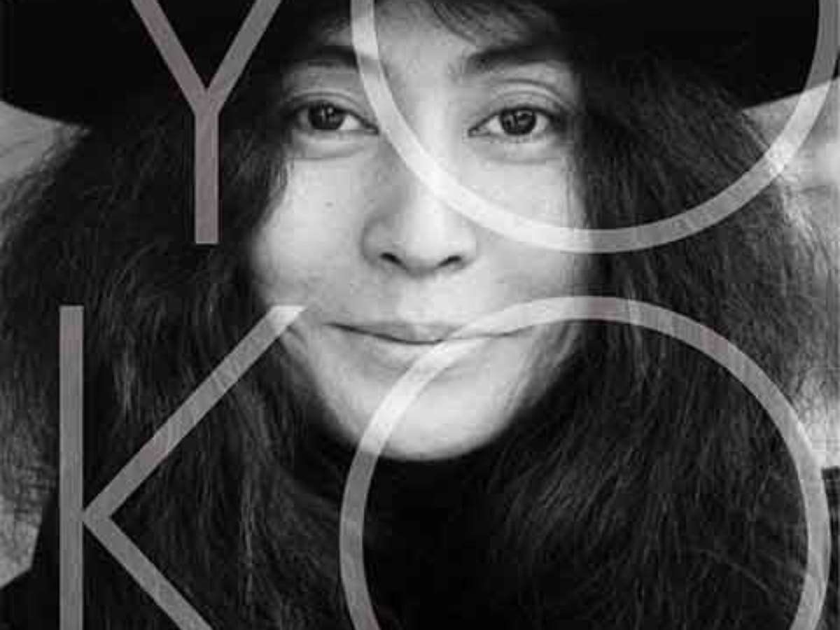 Yoko Ono: nova biografia da artista contesta rótulo de vilã dos