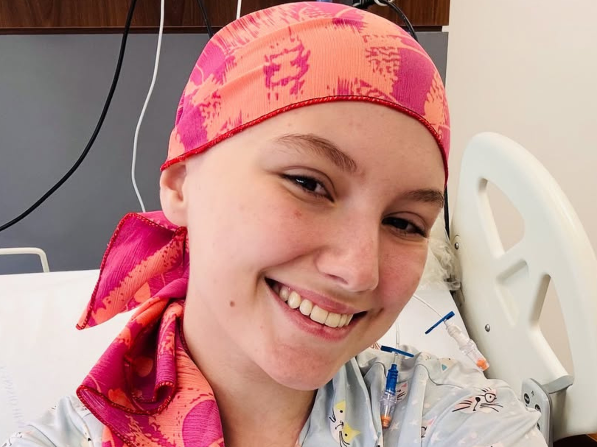 URGENTE: Influenciadora Isabel Veloso é Entubada na UTI Após Complicações Pós-Transplante