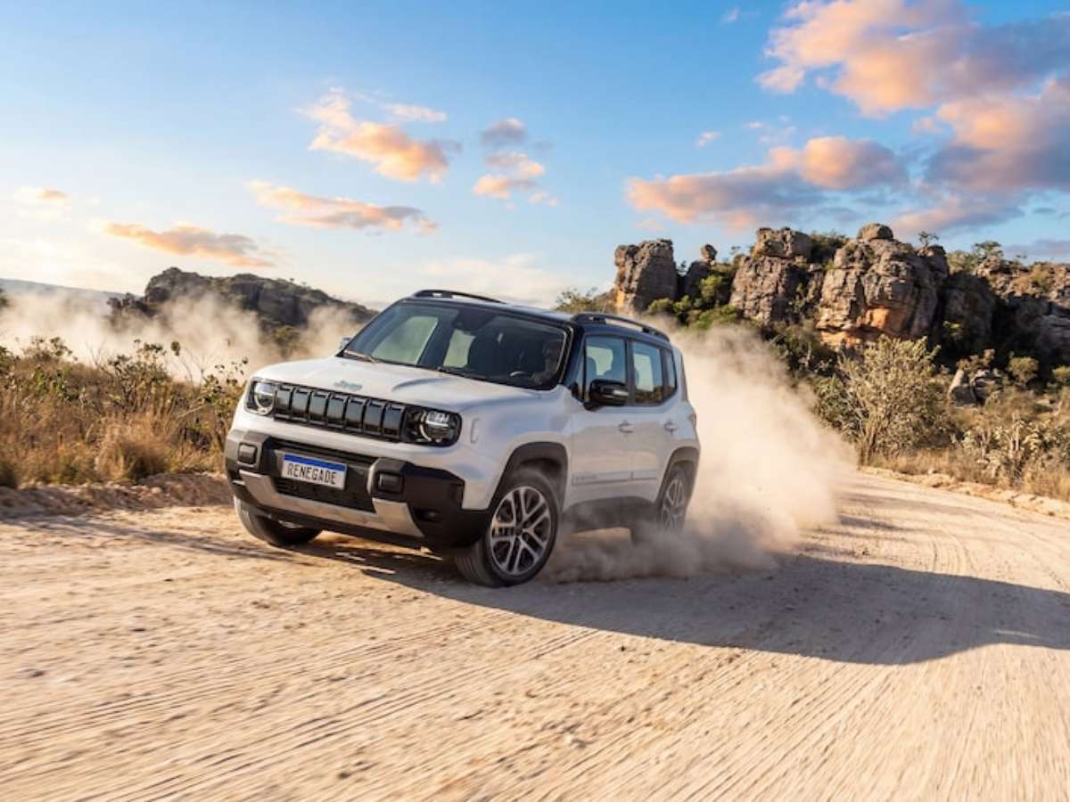 JEEP RENEGADE HÍBRIDO: ¿UN ACUERTO O UN "PIX"?