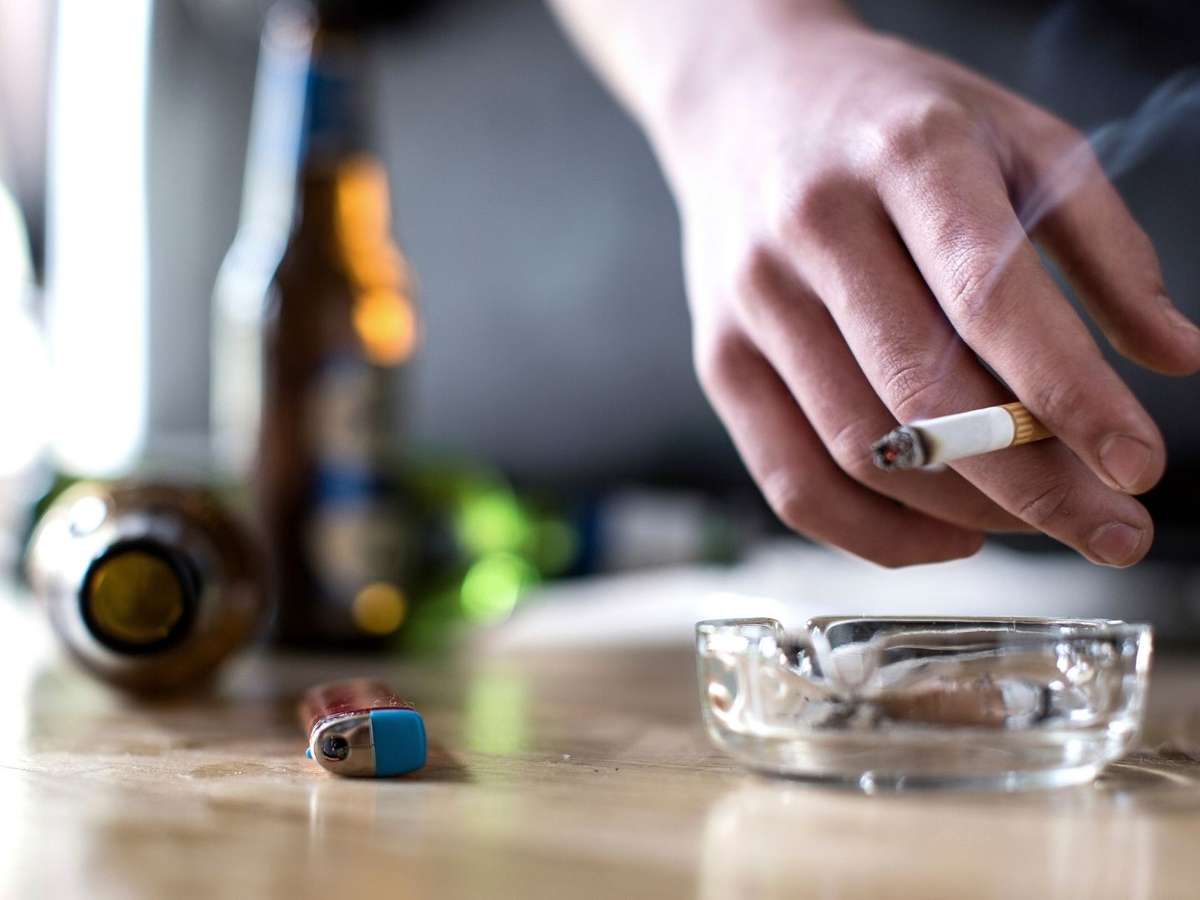 Consumo de drogas na juventude está ligado a danos cognitivos no futuro