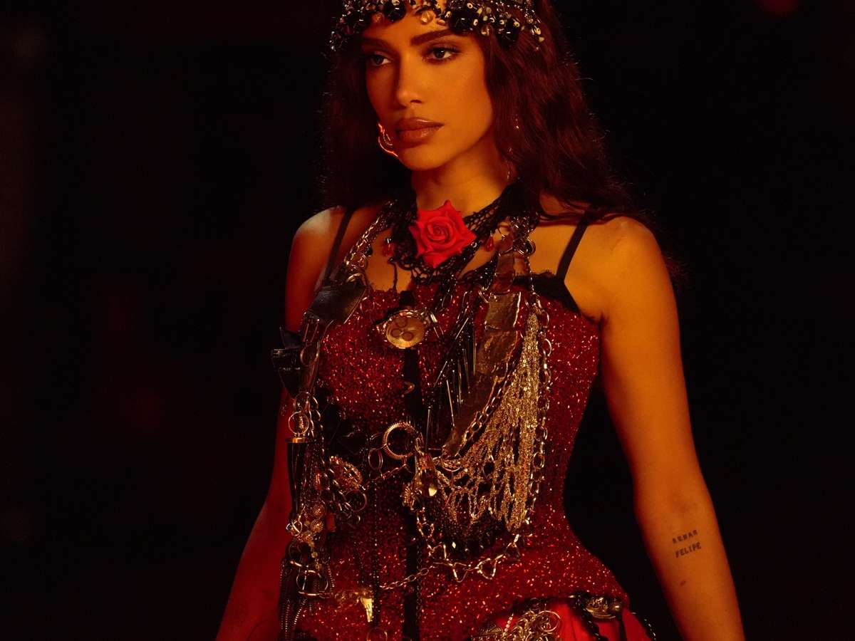 Anitta fará par romântico com ator de "Tremembé" em filme criado e estrelado por ela