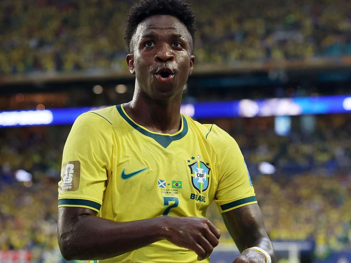 Vini Jr. chegou' para ser 'herói dos brasileiros': artilheiro do Brasil é destaque na imprensa internacional