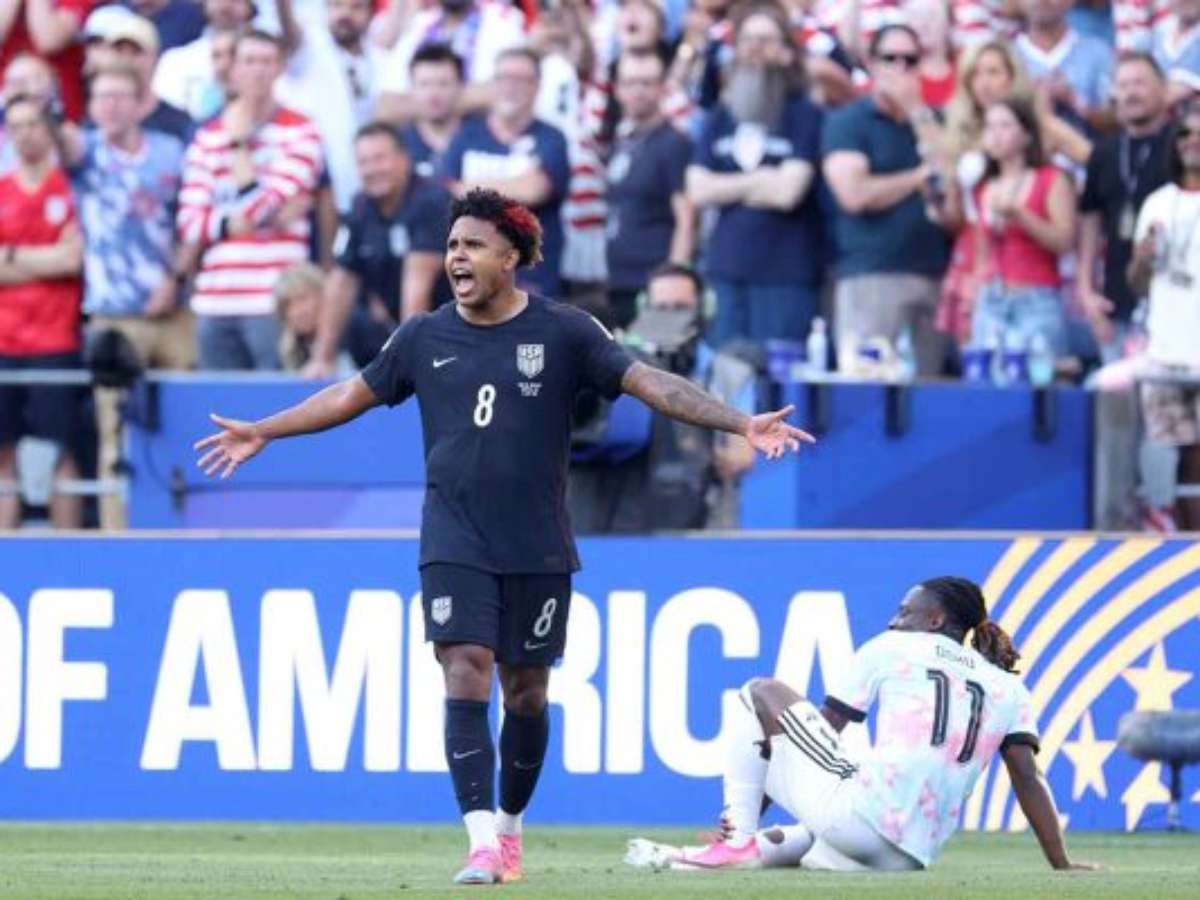 Tillamn iguala marca de Pelé e Messi na Copa do Mundo