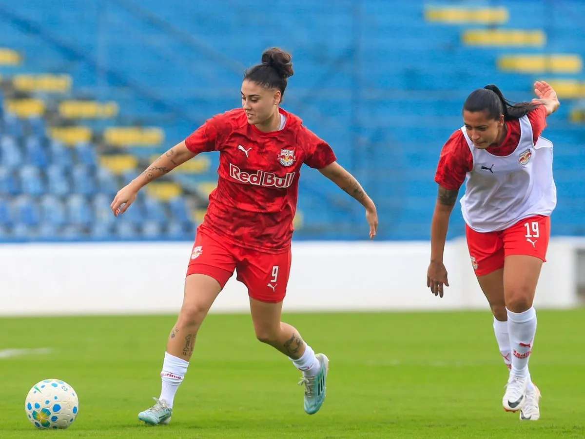 https://p2.trrsf.com/image/fget/cf/1200/900/middle/images.terra.com/2026/07/18/499629134-2026-red-bull-bragantino-feminino.jpg