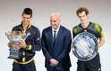 Ex-tenista americano Andre Agassi posa em cerimônia de premiação ao lado do sérvio Novak Djokovic e do britânico Andy Murray