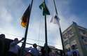 10 abril - Além da bandeira do Brasil, foram hasteadas as bandeiras do Rio Grande do Sul e de Santa Maria