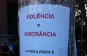 20 de junho - Cartaz pede inteligência e paz nos protestos na capital de Minas Gerais