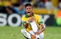 Neymar tomou uma pancada de Arbeloa em um contra-ataque do Brasil