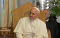 24 de julho - Papa Francisco observa sentado em inauguração do Polo de Atendimento a Dependentes Químicos do hospital São Francisco, no Rio de Janeiro