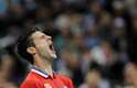 Em grande partida, tenista sérvio Novak Djokovic bateu checo Radek Stepanek por 3 sets a 0