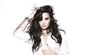 Demi Lovato fará shows por seis cidades brasileiras. Atualmente, além de cantar, ela é jurada e mentora da versão americana do programa X Factor.