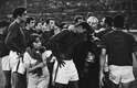A seleção portuguesa, porém, caiu nas semifinais para a Inglaterra, país-sede e que se tornaria a campeã do Mundial de 1966
