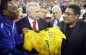 Em setembro de 2013, Brasil e Portugal fizeram amistoso nos Estados Unidos e Eusébio foi homenageado por Pelé e pela CBF
