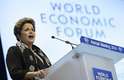 Em Davos, na Suíça, para uma plateia de líderes globais e empresários, Dilma começou criticando os economistas que apontam perda de influência dos países emergentes
