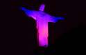 4 de fevereiro - Cristo Redentor é iluminado para marcar Dia Mundial de Luta contra o Câncer