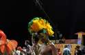 Conhecido pela grande quantidade de mulheres, o bloco Harém, levado pelo trio elétrico de Tuca Fernandes, voltou com o sucesso costumeiro no Carnaval de Salvador 2014