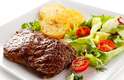 Evite servir carne bovina à noite, já que o organismo funciona lentamente e isso dificulta a digestão e o sono