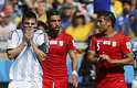 Messi lamenta gol perdido em jogo entre Argentina e Irã