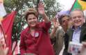 10/10/2014 - Dilma Rousseff e Tarso Genro fazem campanha pelas ruas da cidade de Canoas (RS)